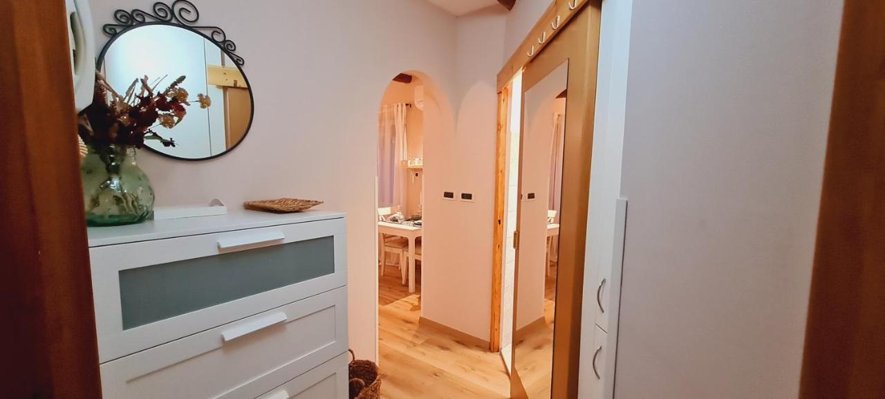 Studio Apartments Malu Пула Екстер'єр фото