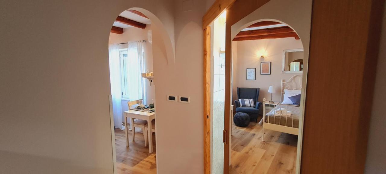 Studio Apartments Malu Пула Екстер'єр фото