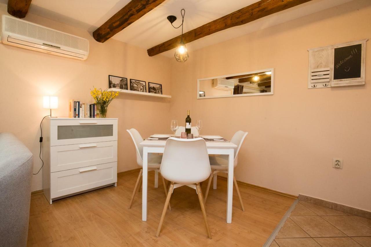 Studio Apartments Malu Пула Екстер'єр фото