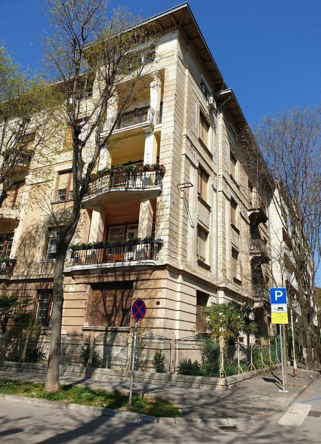 Studio Apartments Malu Пула Екстер'єр фото